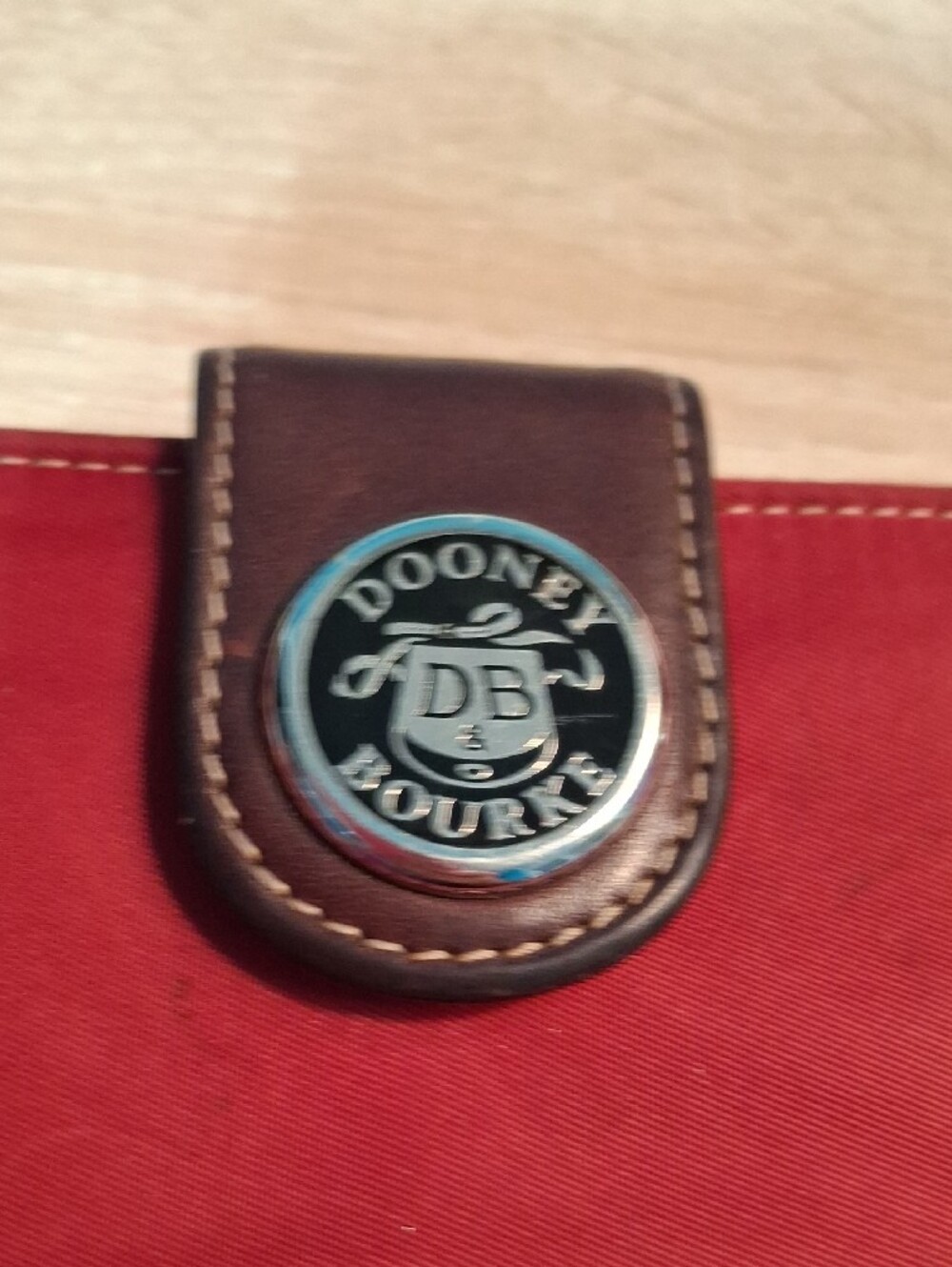 Dooney & Bourke Wayfarer Nylon Red Wallet with Brown Leather Trim Vintage - Picture 7 of 10